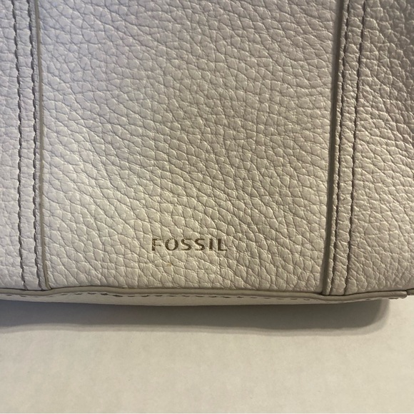 Small Fossil White Leather Over the Shoulder Cross Body Bag - Picture 4 of 9